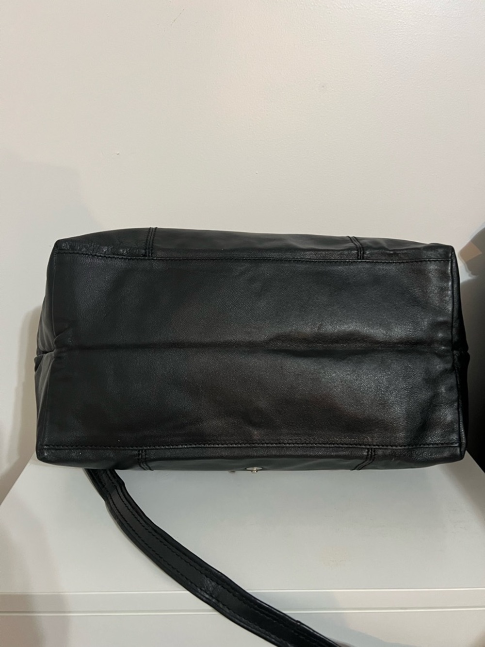 Longchamp Leather Black and Orange Women's Tote Bag Purse - Picture 7 of 15
